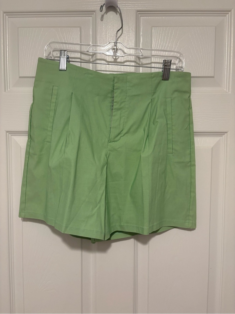 Women's Light Green Pleated Bermuda Shorts